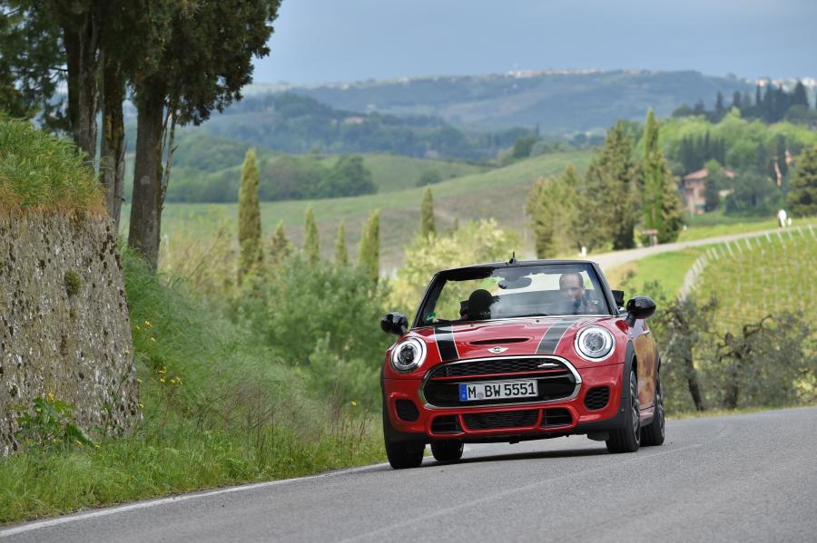  Mini Cooper S JCW Cabrio 2016 года  (фото 75 из 104)